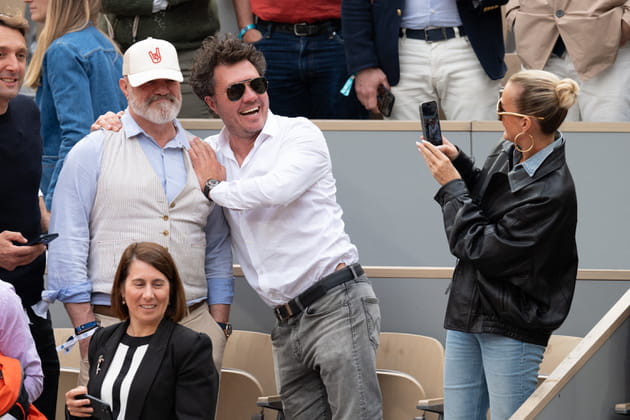 Philippe Etchebest et Frédéric Suant posent pour l'objectif de Laeticia Hallyday à Roland-Garros