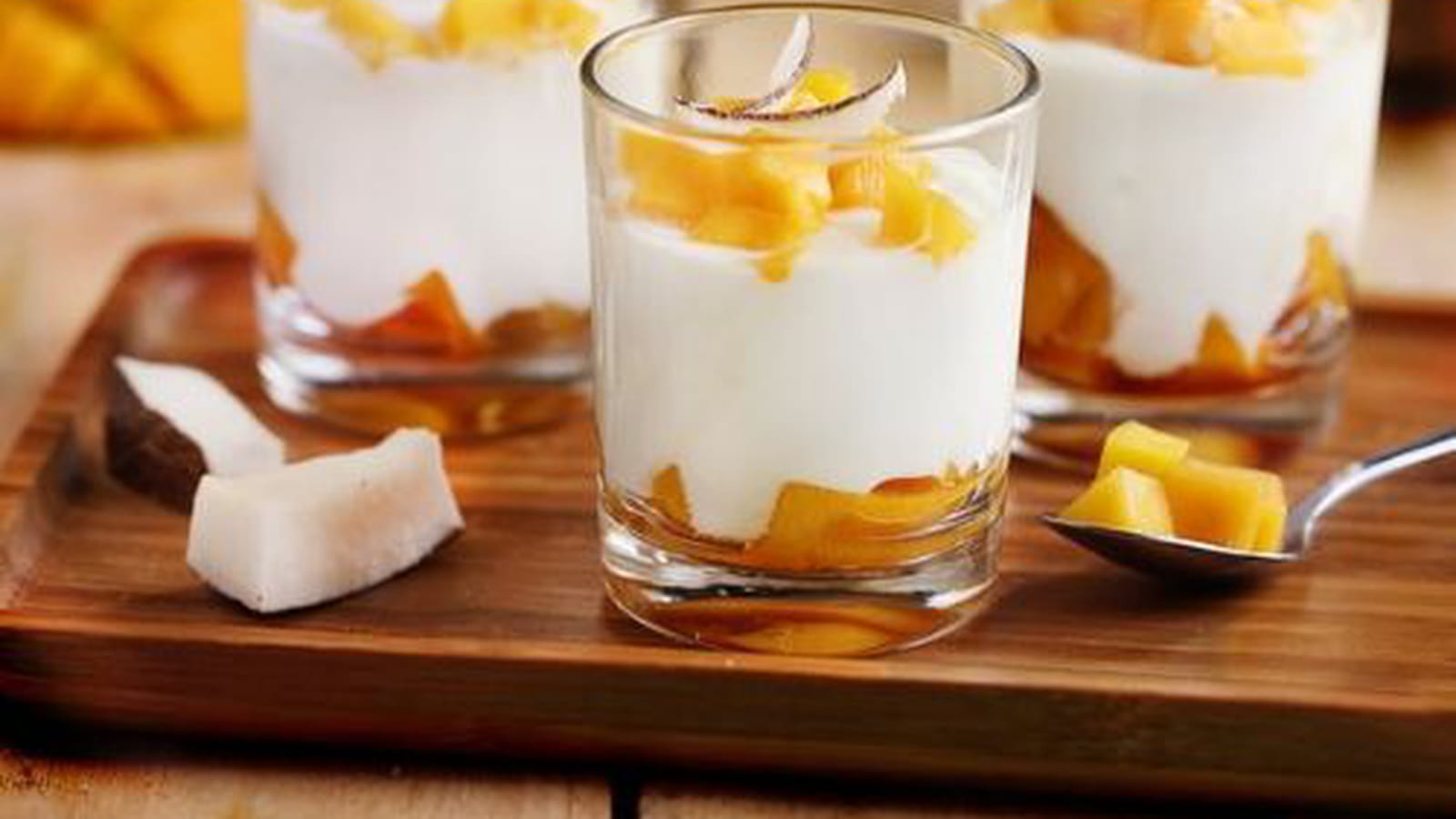Verrines à la noix de coco et à la mangue