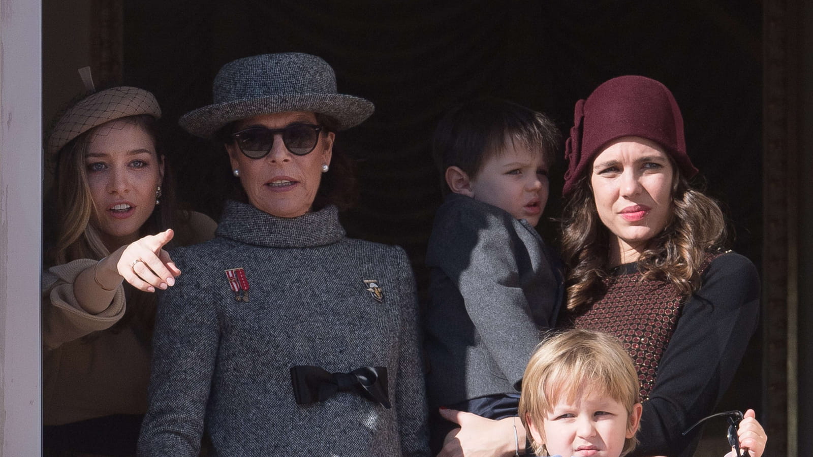 Beatrice Borromeo, Caroline de Hanovre, Charlotte Casiraghi, Raphaël et Sacha Casiraghi