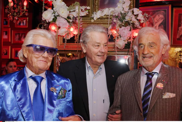 Entour&eacute; d'Alain Delon et Jean-Paul Belmondo