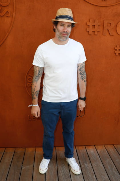 Jalil Lespert, tatoué et estival