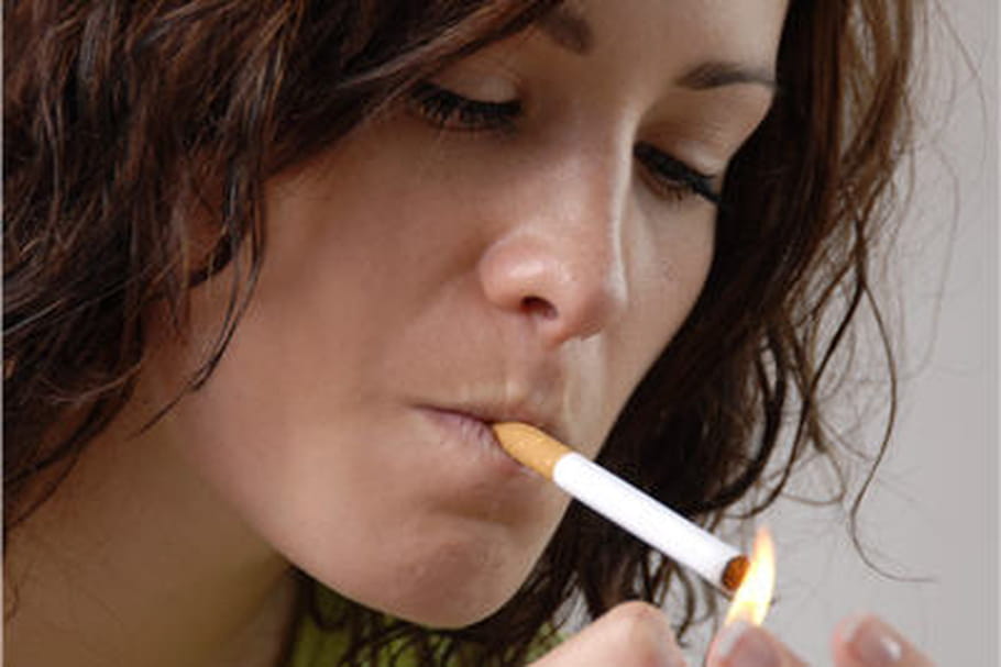 Cancer du sein : les fumeuses sont plus exposées