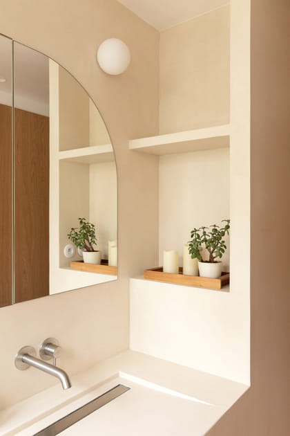 Apr&egrave;s&nbsp;: une salle de bains avec aux d&eacute;tails bien pens&eacute;s