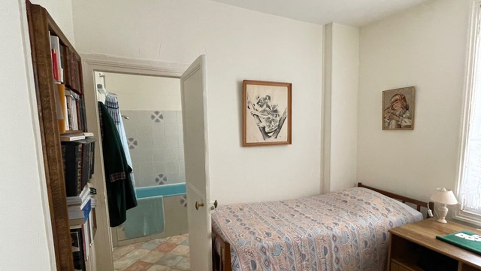 Chambre dans le passage avant 