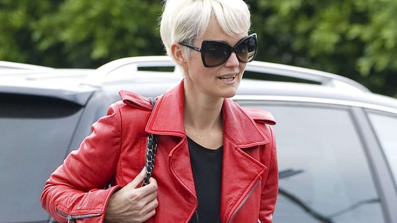 Coupe courte blond polaire 
