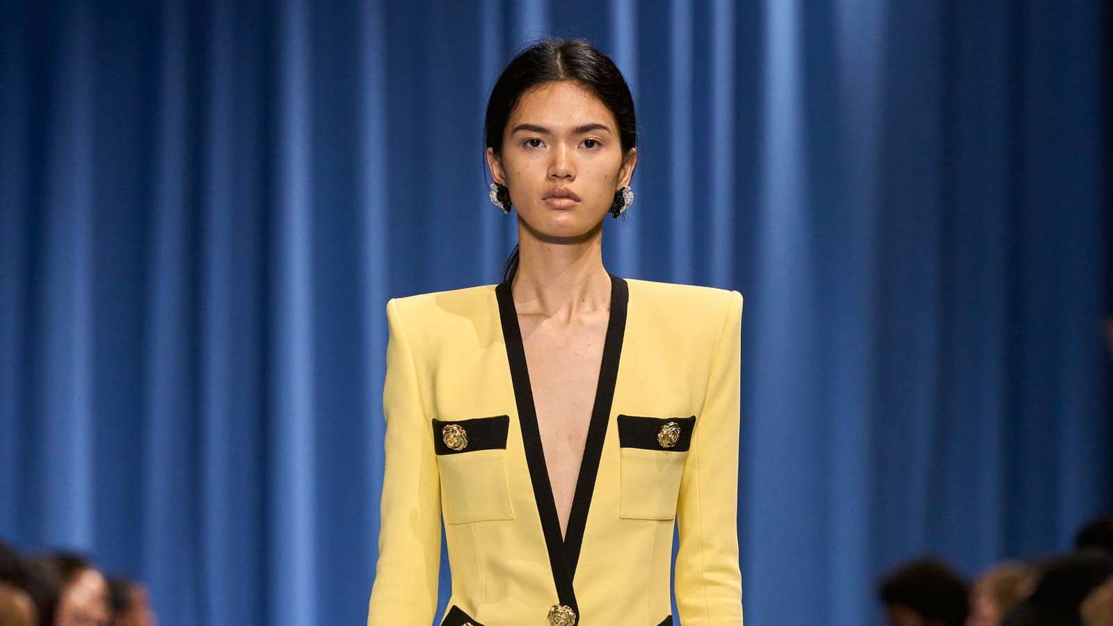 Look 11