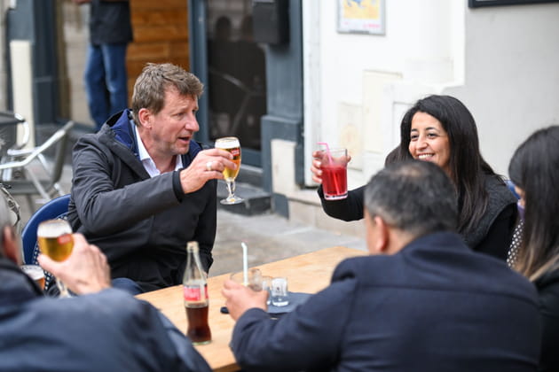 Yannick Jadot et Karima Delli trinquent