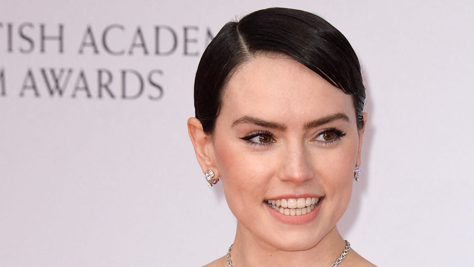 Daisy Ridley sans frange