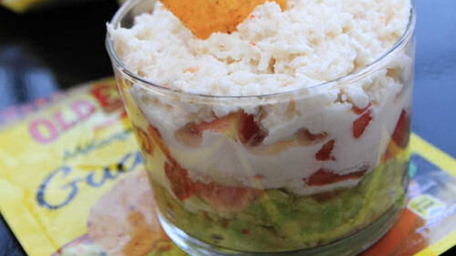 Verrines de guacamole au crabe et tortilla chips