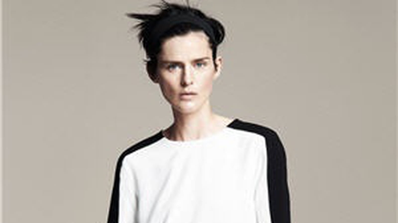 Robe noire et blanche de Zara