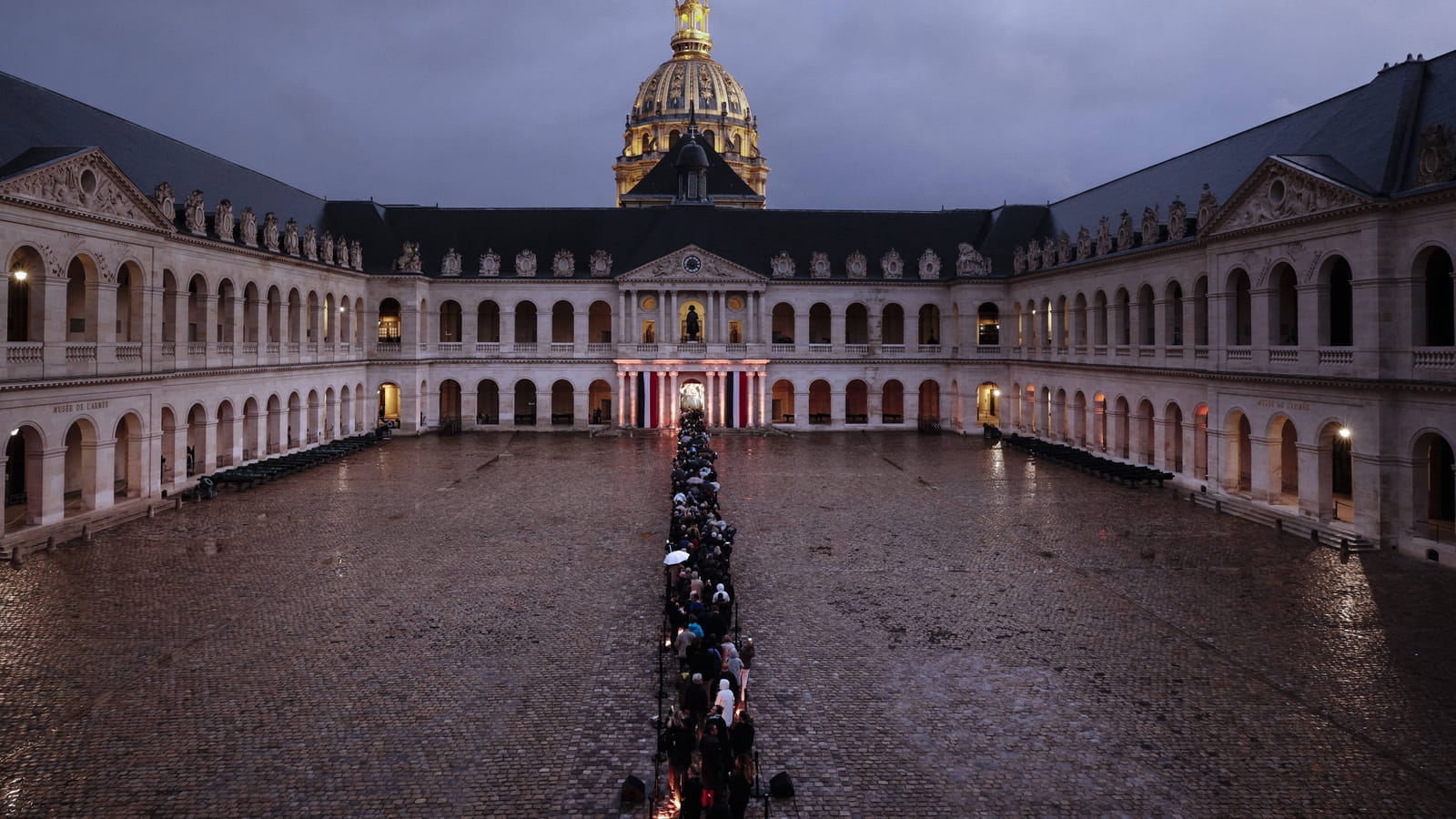 Hommage à Jacques Chirac aux Invalides
