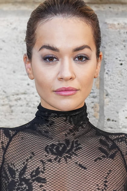 Rita Ora maquill&eacute;e