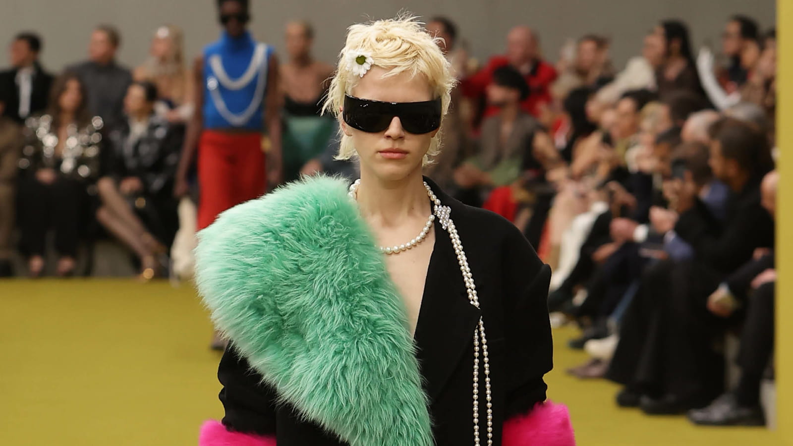 Look 17