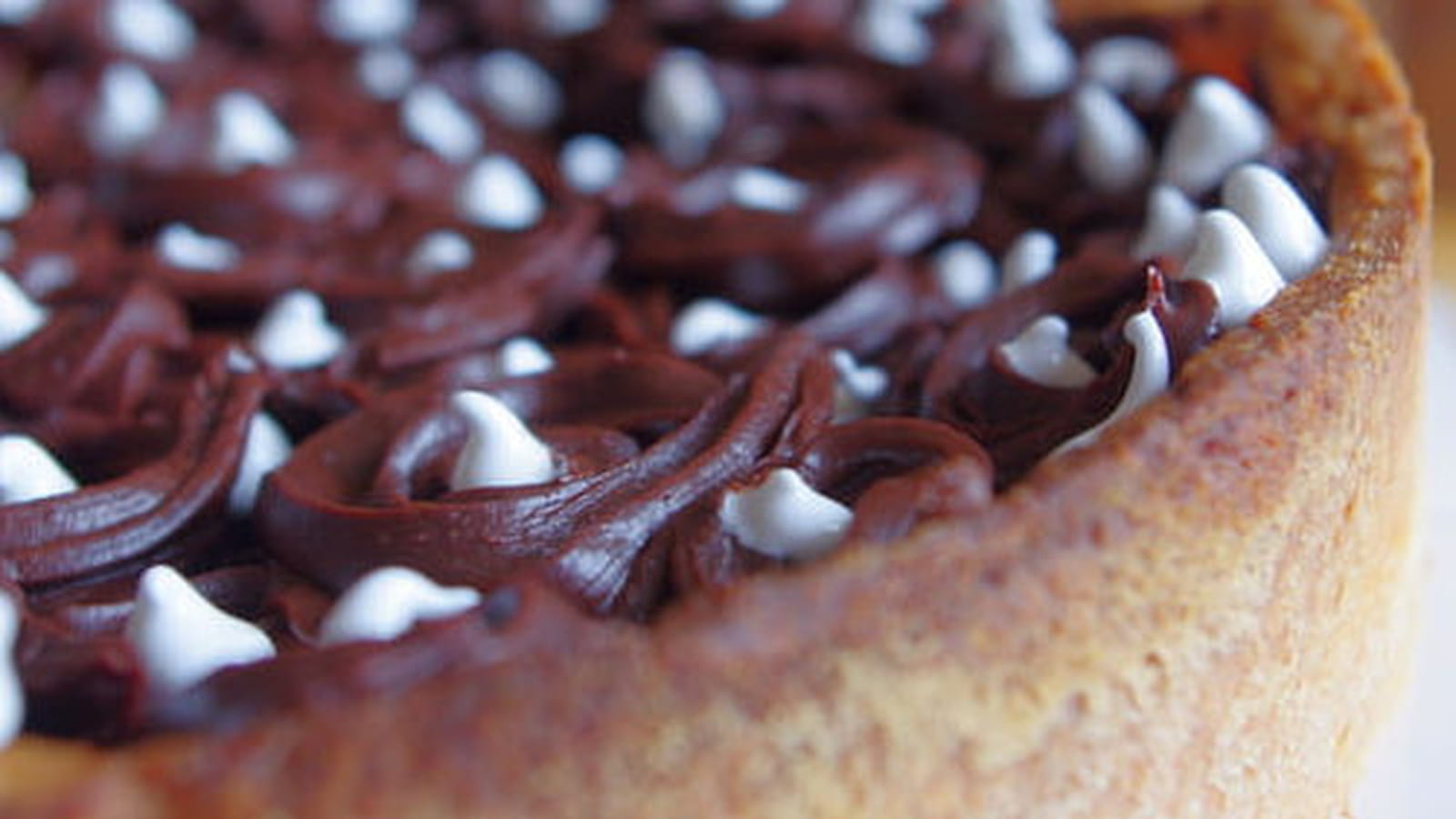 Tarte chocolat, framboises, meringue