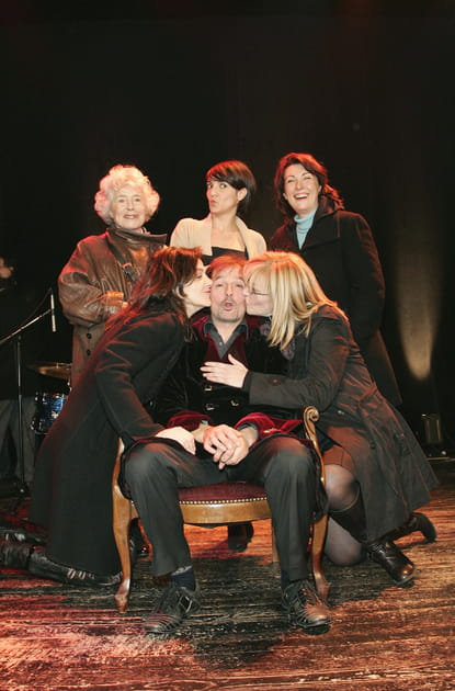 Claude Sarraute : ses moments joyeux avec Christophe Alévêque, Florence Foresti, Isabelle Moutrot et Perin Cochin en 2006