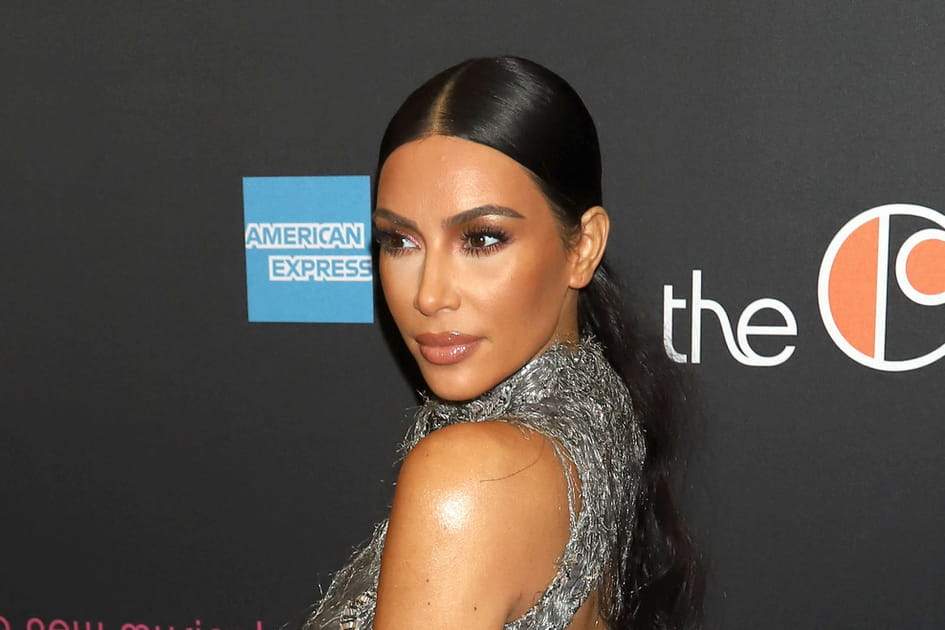 La queue de cheval basse de Kim Kardashian