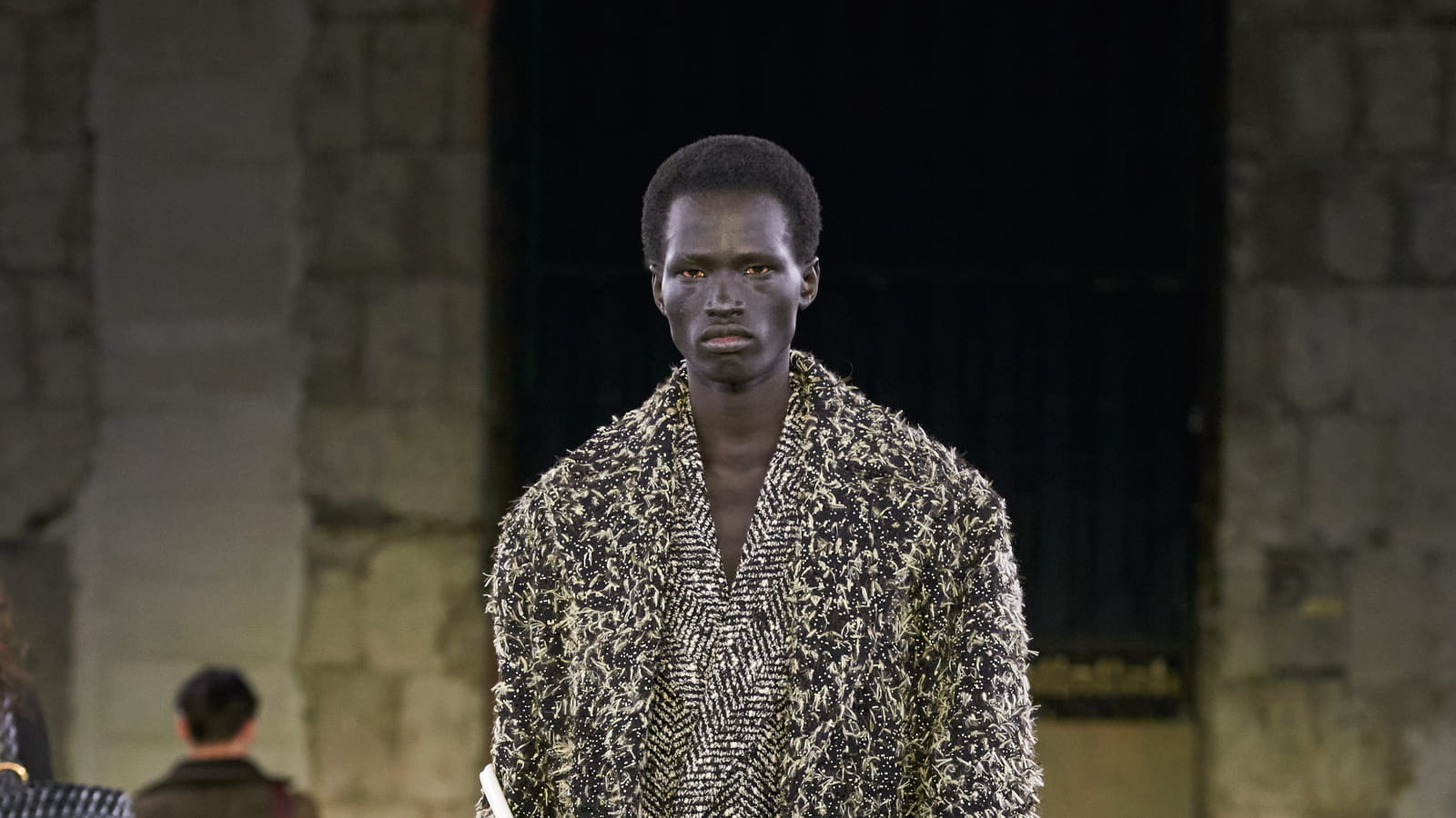 Look 64