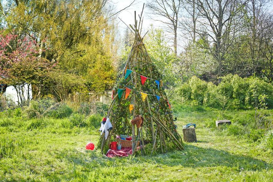 DIY : un tipi de jardin pour les tout-petits