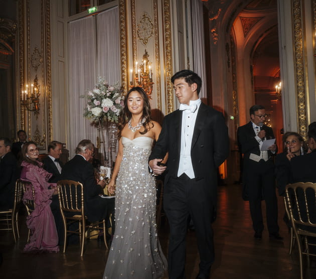 Bal des D&eacute;butantes&nbsp;: Sarah Bae et son cavalier James Bae ont brill&eacute; au Shangri-La