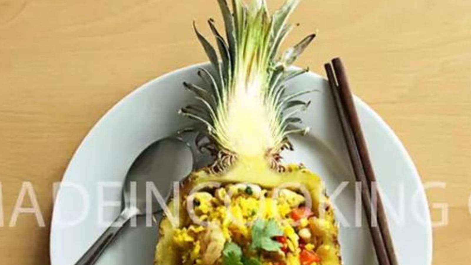 Riz à l'ananas et au poulet