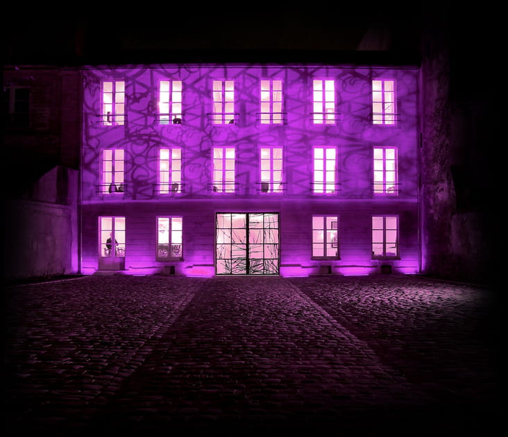 La fa&ccedil;ade illumin&eacute;e