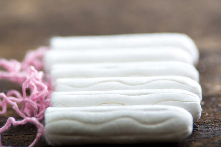 Des pesticides et des dioxines dans les tampons