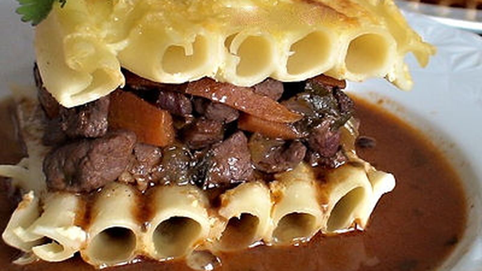 Millefeuilles de macaroni au canard