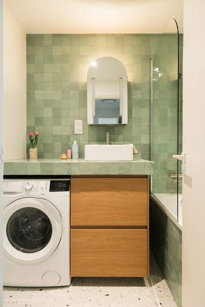 Apr&egrave;s&nbsp;: une salle de bains avec machine &agrave; laver en prime