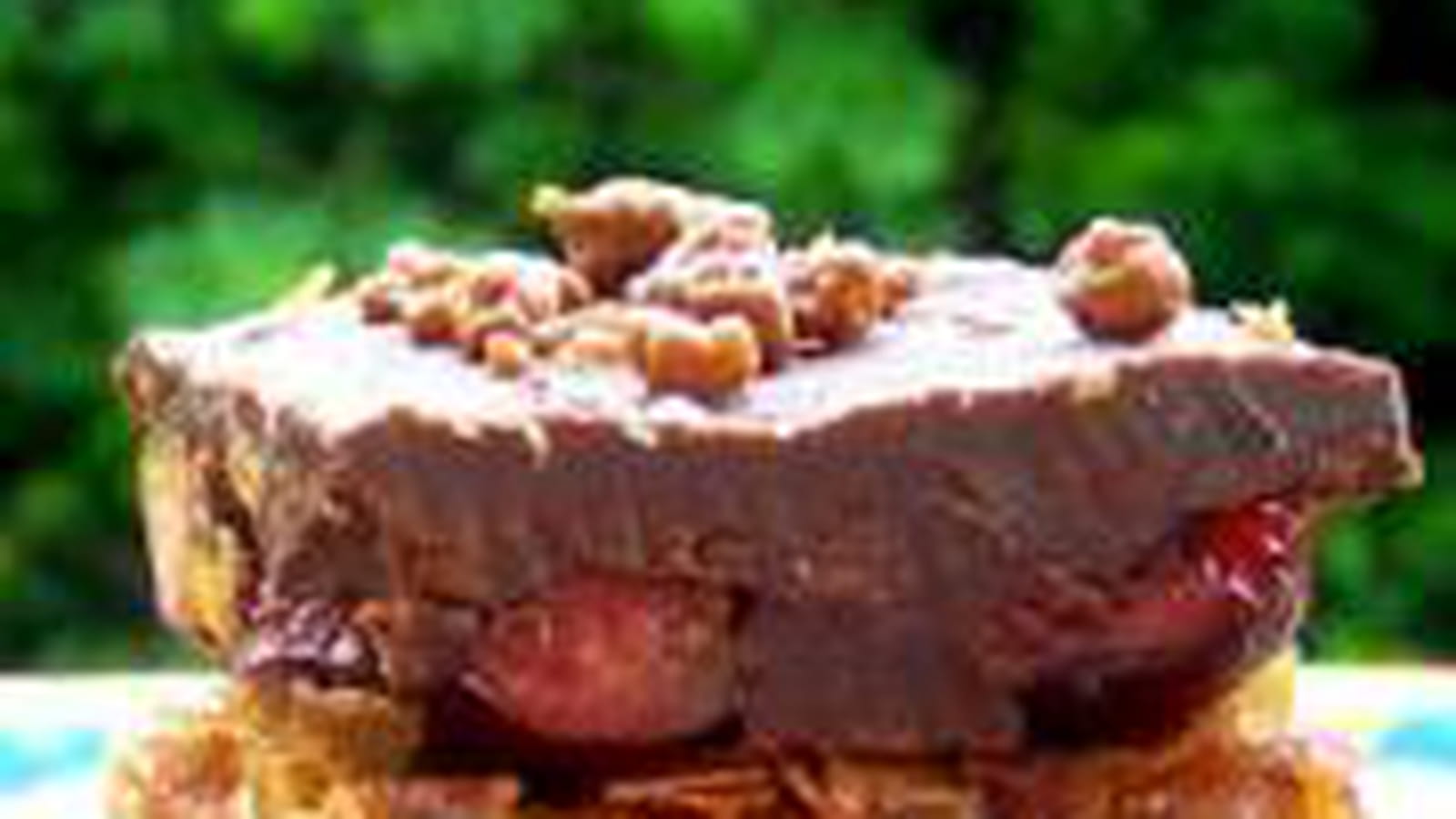 Millionaire shortbread cerises