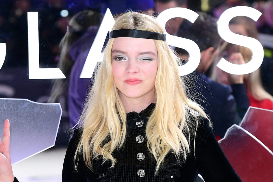 Le headband fa&ccedil;on 60's d'Anya Taylor-Joy