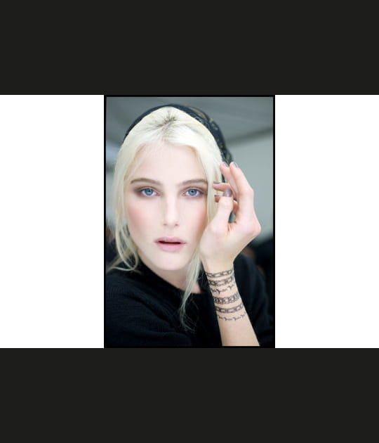 En direct des backstage du d&eacute;fil&eacute; Chanel