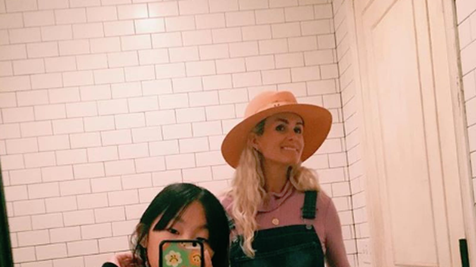 Laeticia et Jade Hallyday