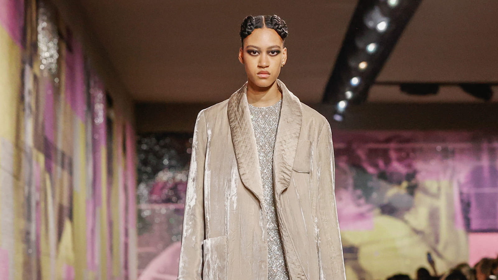 Look 33