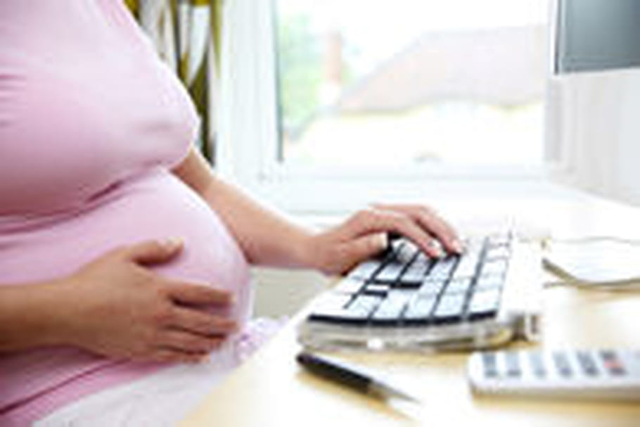 Nouveau : un statut "enceinte" sur Facebook