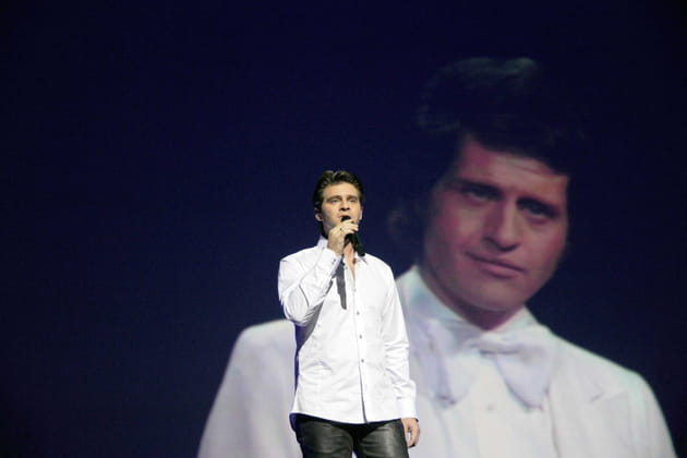Julien Dassin, qui chante pour la com&eacute;die musicale "Il etait une fois Joe Dassin" , en 2010