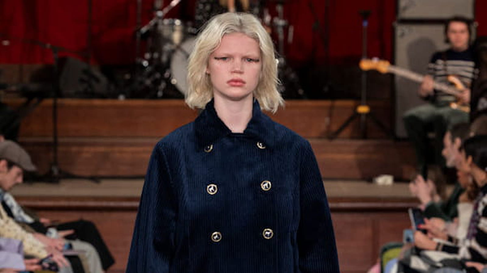 Look 28