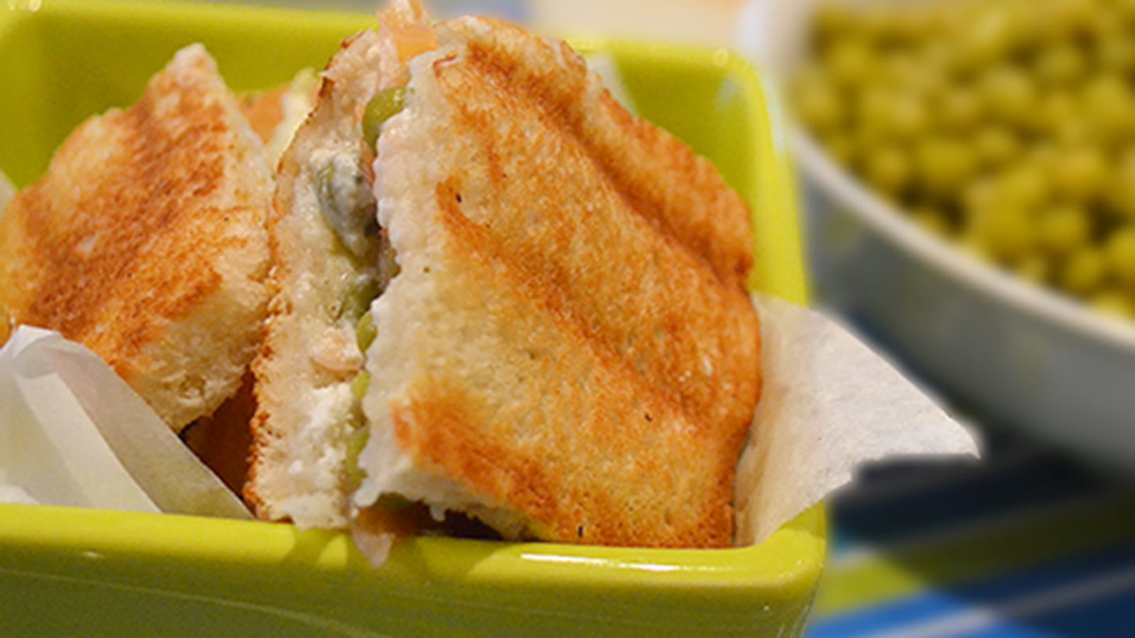 Croque-monsieur aux petits pois et saumon