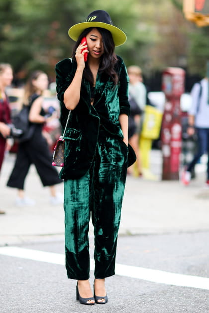Street style &agrave; New York : la combinaison en velours