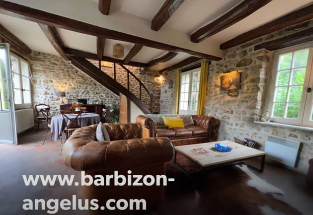 Salon de la maison de Pierre Palmade à Cély-en-Bière