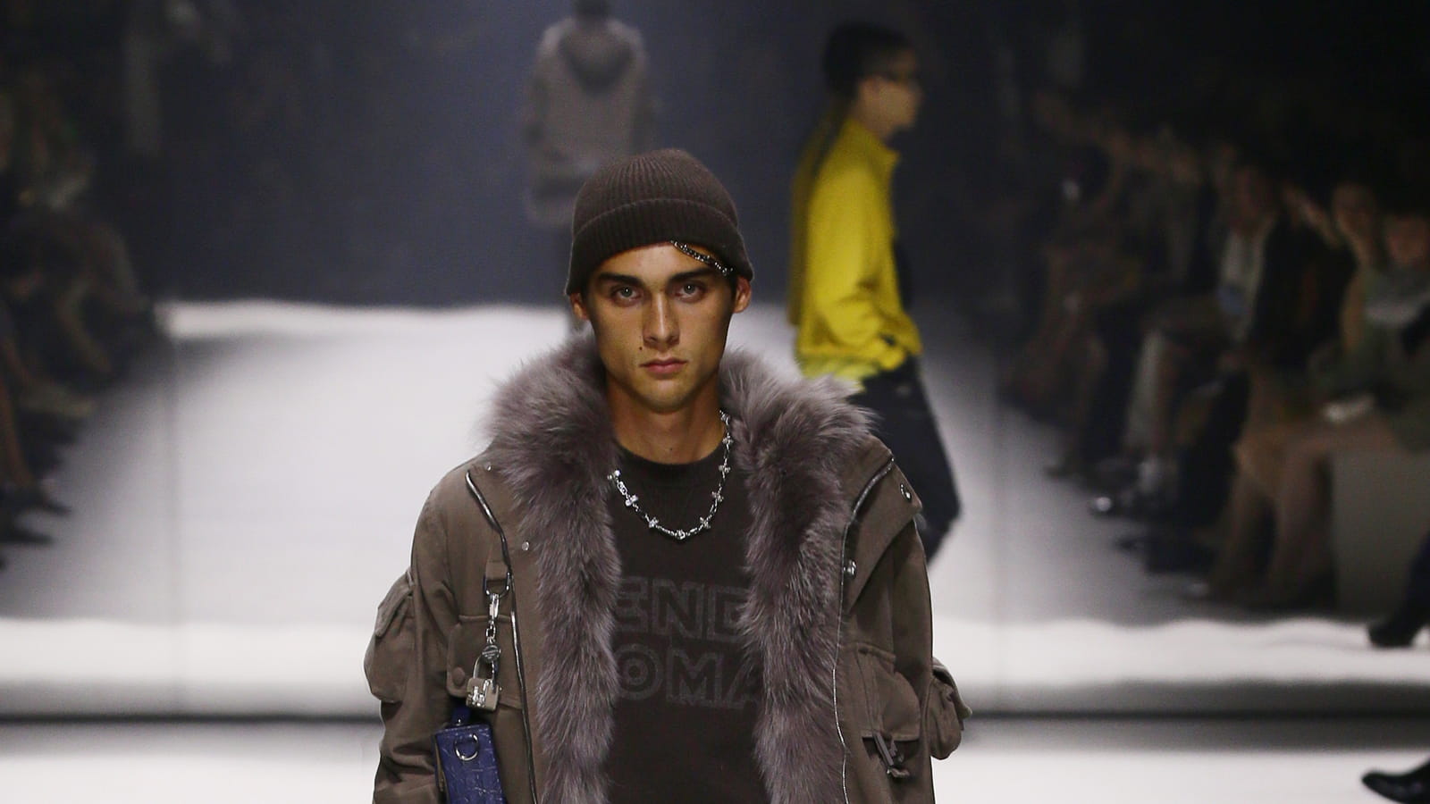 Look 26