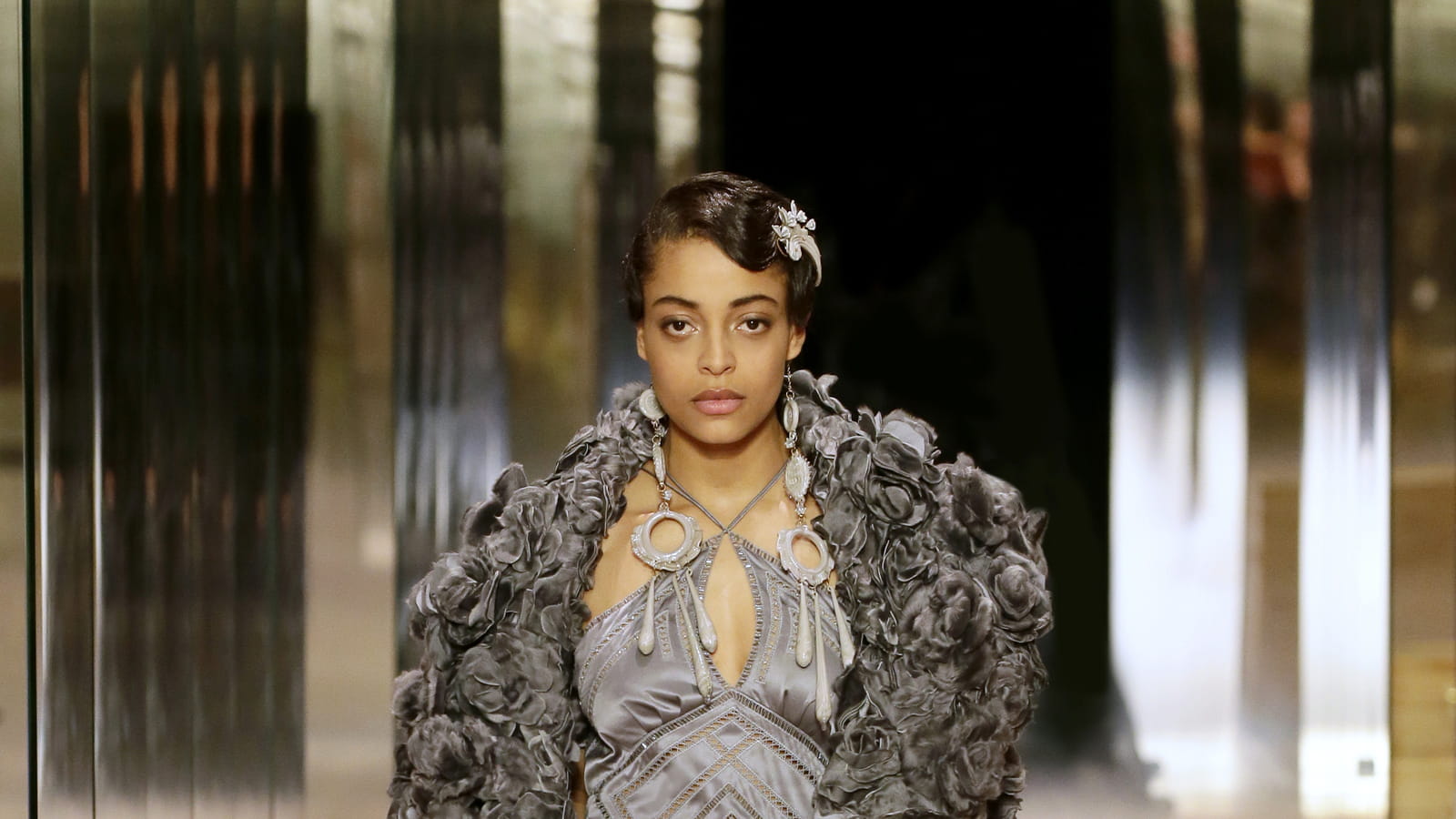 Look 13