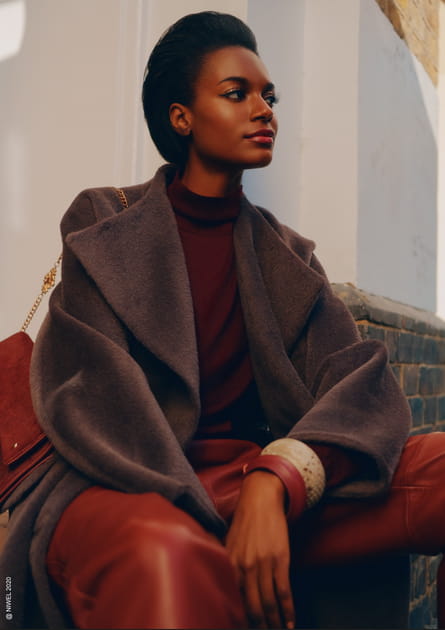 Le slickback brushing