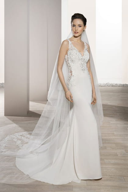 Une robe d&eacute;licate, Demetrios