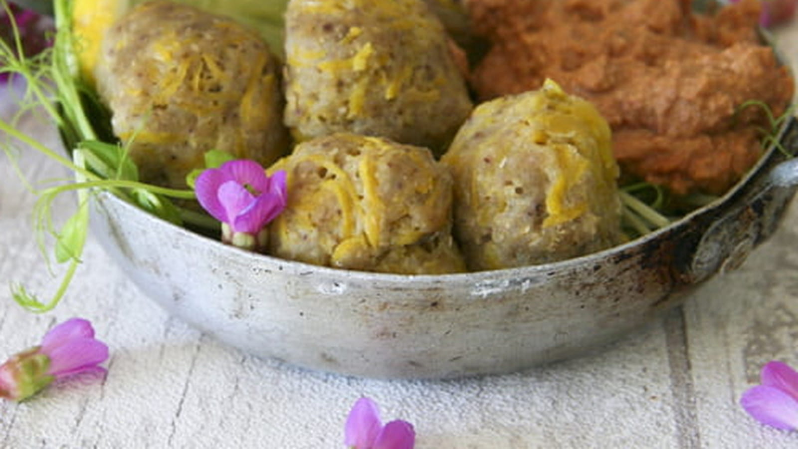 Boulettes de sarrasin et carotte à la vapeur