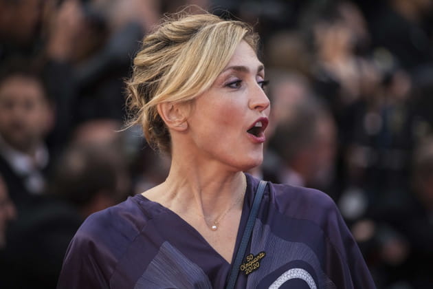 Julie Gayet, abasourdie