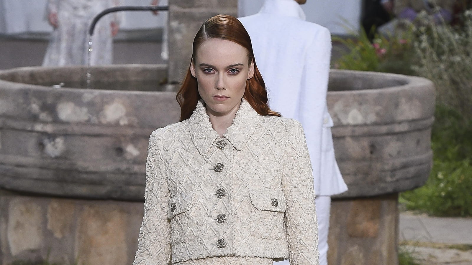 Look 28