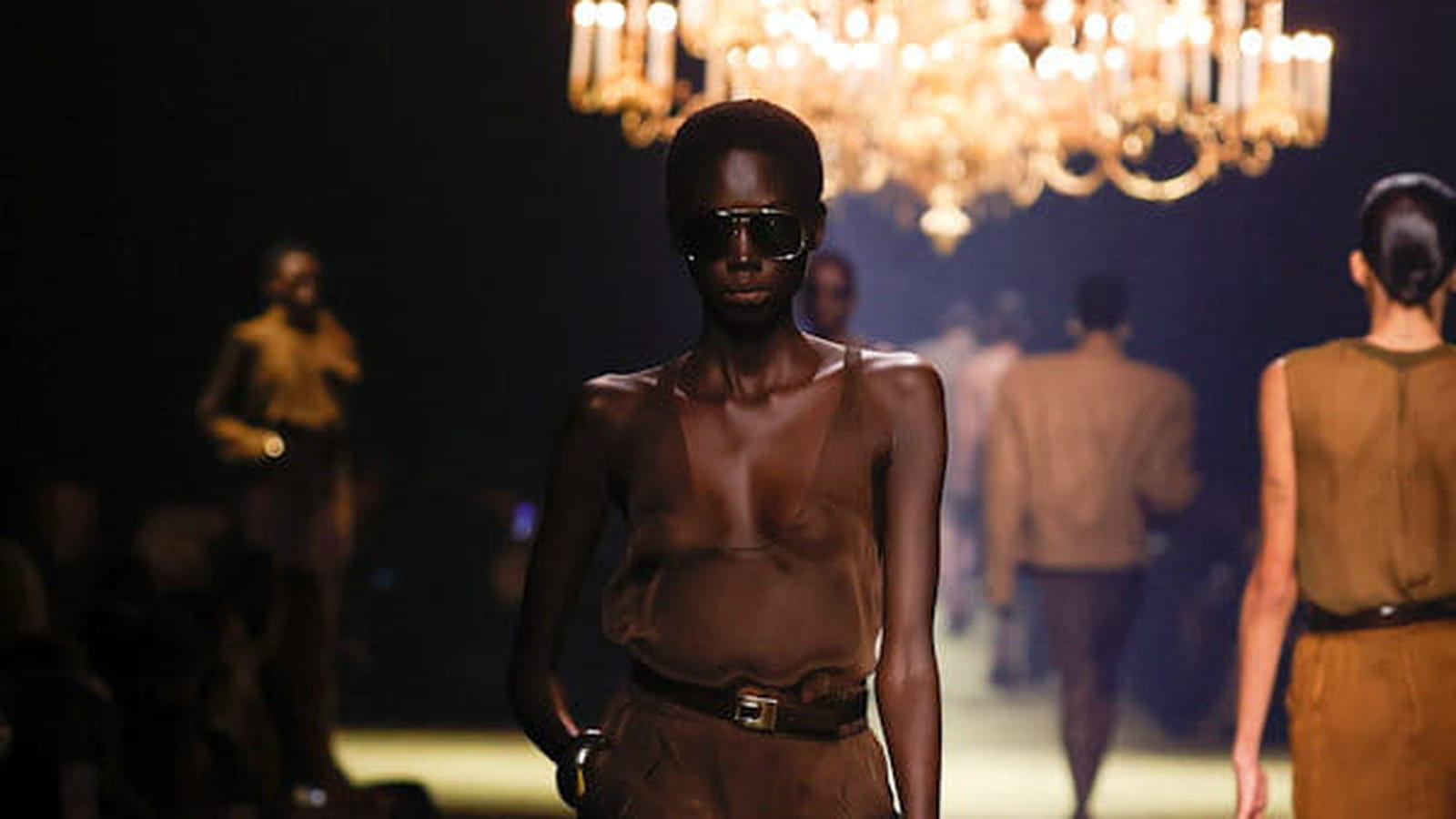 Look 37