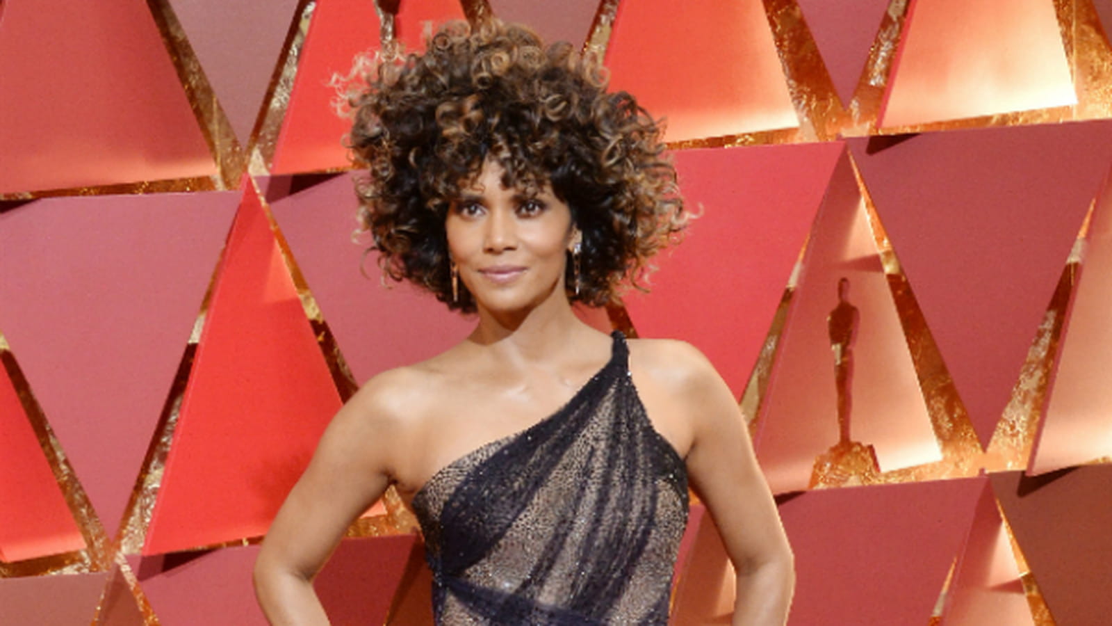 Halle Berry 