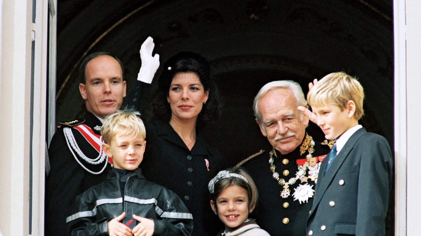 Le prince Albert II, Pierre Casiraghi, Caroline de Monaco, Charlotte Casiraghi, le prince Rainier III et Andrea Casiraghi