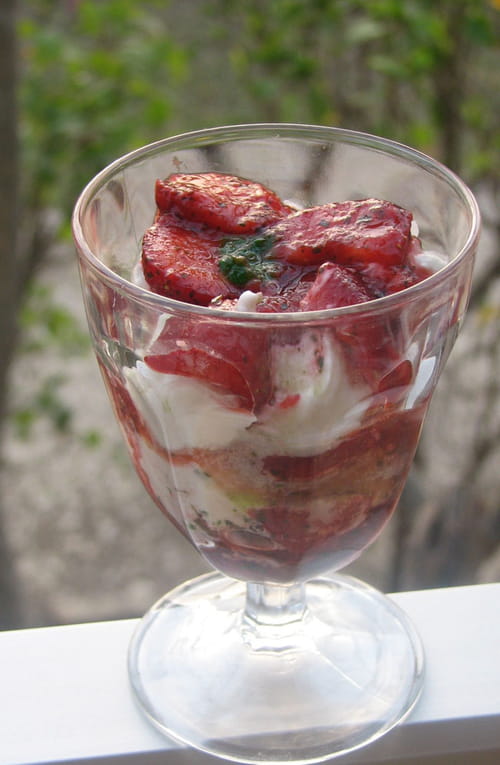Fraises façon pesto et crème de mascarpone